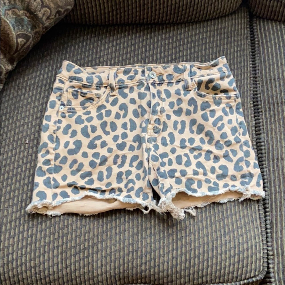 Arizona Jeans leopard print denim shorts